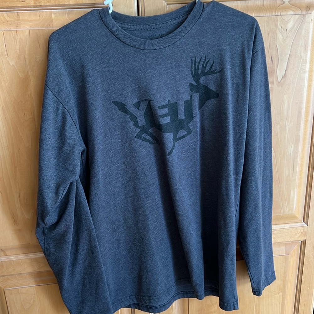 Yeti long sleeve deer tee